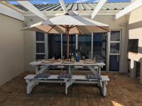 La Mer, a beautiful beachfront home in Sandbaai - B&B Hermanus