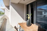 Deluxe Three-Bedroom Apartment