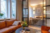 B&B Helsinki - Luxury Getaway - One-Bedroom Suite w Fireplace - Bed and Breakfast Helsinki