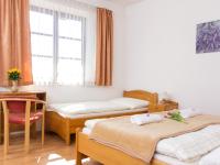 Chambre Triple avec Salle de Bains Privative