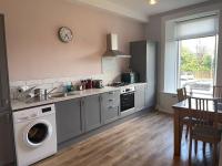 5 minutes from Loch Lomond - Newly Renovated Ground Floor 1-Bed Flat - Chambres d’hôtes Bonhill