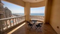 Stunning high floor Ocean front Retreat with Panoramic Sea Views for Rent - B&B Ras Al Khaimah