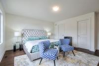 Your Perfect Getaway Master Bedroom - B&B Bradford