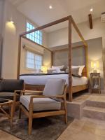 Bedroom 1: Air-conditioned Junior Suite - Terrace Access