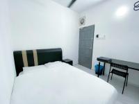 Double Room with Shared Toilet