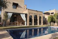 B&B Marrakesch - Villa Ily Marrakech avec piscine et vue sur l’Altas : coup de coeur! - Bed and Breakfast Marrakesch