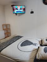 House of twenty- Studio paisible à Dieppe plage et gare à pied - situé rue piétonne - wifi - draps et serviettes inclus - - Chambres d'hôtes Dieppe