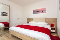 Appartamento con 1 Camera da Letto, Balcone e Vista Mare Parziale
