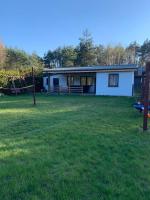 Dom nad jeziorem Wiejskim - B&B Łąkie