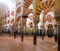 GRUPO LIMCOTEL EL PASEITO DE CONCHA-MEsQUITA-PARKING - B&B Córdoba