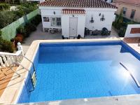 Preciosa y tranquila villa en Valencia con piscina privada - B&B Llíria