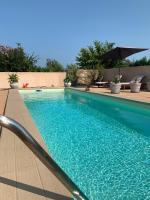 Villa tout confort avec piscine privée - B&B Ventiseri