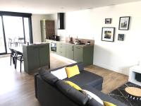 Agréable maison de village avec garage & terrasse - B&B Lespignan