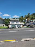 One-Bedroom Apartment with Sea View first floor
