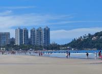 Apto com 170 mts Guarujá Enseada 250 mts da praia - B&B Guarujá