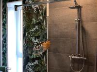 Appartamento con 2 Camere da Letto e Balcone
