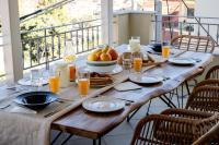 Cielo Alto Penthouse - 4 bedrooms, sleeps 10 - Chambres d’hôtes Argostoli