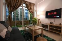 Mount Austin Midori Green 8 Pax Free Wi-Fi 500Mbps Netflix - B&B Johor Bahru