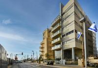 Modern 3-BR near Beach Club by HolyGuest - Chambres d’hôtes Tel-Aviv