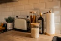 Klassen Stay - Exklusives Apartment - Zentral und 4km zur Messe -Kingsizebett - B&B