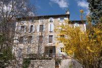 Appartement T3 63m2 - L'Atypique et son Jardin de 350m2 au cœur de Digne - B&B