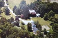B&B Blairstown - Private Lakeview Cottage and 2 Farmhouse Apartments near Rt 80 easy to NYC - Bed and Breakfast Blairstown