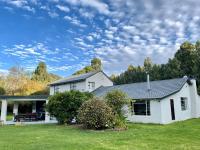 B&B Underberg - REDVERSDALE- 4 x 4 Recommended - Bed and Breakfast Underberg