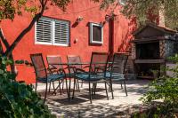 House Rosa - Holiday Home70 metres away from Picena Beach - Bed and Breakfast Vela Luka