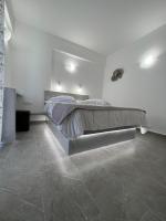Petit Homme by Andreas - B&B Perissa