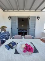 Paros Reppas House "Livadia" - B&B Parikia