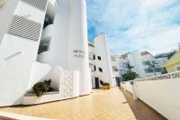 Apartamento en primera línea de playa con piscina y garaje gratuito - Chambres d'hôtes Denia