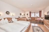 Apartment mit Balkon