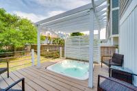 Modern Surf City Beach House w/ Hot Tub! - B&B Surf City