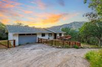 Casita 3 Rios Secluded Mountain Top Home Minutes to Sequoias & Kings Canyon - Chambres d'hôtes Three Rivers