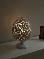 Habitación con cama extragrande y balcón