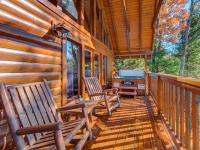 B&B Gatlinburg - Cub’s Corner, 3 Bedrooms, Pool Access, Hot Tub, Pool Table, Sleeps 10 - Bed and Breakfast Gatlinburg