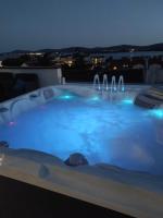 Penthouse Aurelia, rooftop terrace & jacuzzi - Bed and Breakfast Turanj