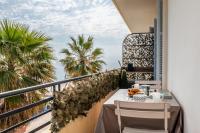 Apt With Balcony With Beach Vue - Chambres d’hôtes Villeneuve-Loubet