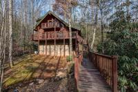 B&B Gatlinburg - Dreams & Streams, 2 Bedrooms, Jetted Tub, Pool Table, Arcade, Sleeps 8 - Bed and Breakfast Gatlinburg