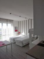 Family Room with Mountain View