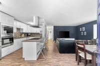 Epicurean remodel in central location. - B&B