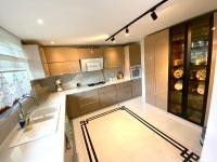 Camera Matrimoniale con Vista Giardino