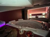 Chambre Lit Queen-Size avec Baignoire Spa