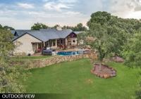 Hilltop Ranch House - Holiday & Family Destination - Chambres d’hôtes Valley View