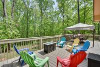 The Lake Place Cabin with Golf Cart and Free Kayaks! - B&B Lavonia