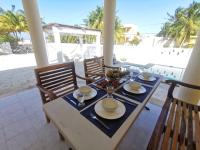 KIN House casa de playa con alberca - Bed and Breakfast Telchac Puerto