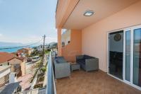 Appartement met 2 Slaapkamers, Balkon en Uitzicht op Zee