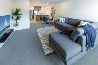 City Lights Retreat with Carpark 2 Bed 2 Bath - B&B Christchurch