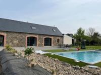 B&B Prinquiau - Longère en pierre avec piscine chauffée - Bed and Breakfast Prinquiau