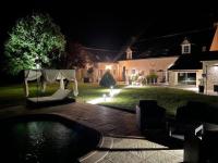 GITE ROMANTIQUE - Chambres d’hôtes Cléré-les-Pins